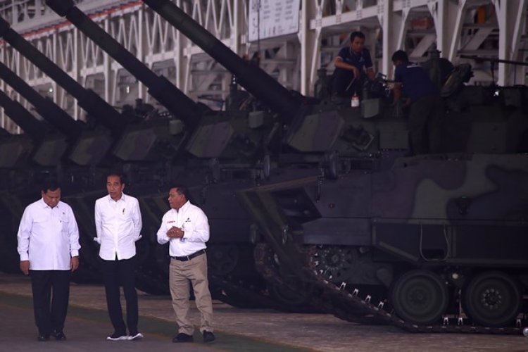 FOTO: Kunjungan Presiden Jokowi ke PT Pindad