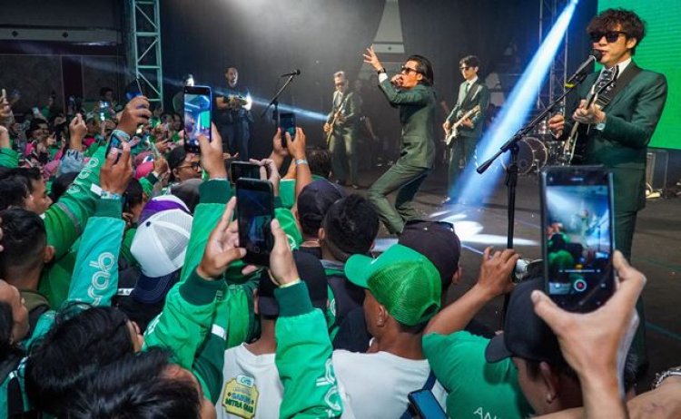 Lebih dari 1.000 Mitra di Bandung dan Keluarganya Nikmati Meriahnya Acara Hajatan Grab