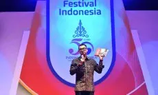 Jadi Tokoh Inspiratif Dunia, Biografi Jokowi Tulisan Darmawan Prasodjo Terbit di Korea