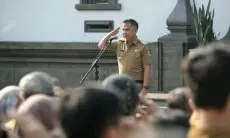 Penghargaan Motivasi Akselerasi Program Jabar, Pesan Bey Machmudin pada Apel Pagi ASN