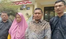 Keluarga Korban Pembunuhan oleh Santri Di Baleendah, Berharap Polisi Ungkap Motif Pelaku yang Sebenarnya