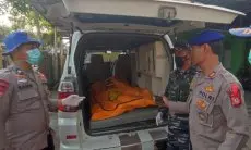 Satpolairud Evakuasi Jasad Nelayan yang Hilang di Perairan Garut