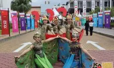 Lingkung Seni Sunda Unpad Raih Apresiasi di Festival Budaya Internasional