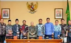 Pos Indonesia dan Kemenag Teken Nota Kesepahaman Layanan Pendidikan dan Keagamaan 