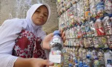 Edukasi dan Kelola Sampah, SDN 077 Sejahtera Wajibkan Jajan Makan Pake Misting