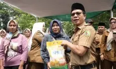 Tekan Inflasi, Pemkab Bandung Gelar Operasi Pasar Beras Murah di 31 Kecamatan