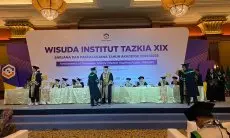 IA Tazkia Gelar Wisuda Akbar, 45 Orang Hafidzpreneur Berhasil Lulus