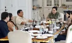 Prabowo Santap Makan Siang di Kediaman Erick Thohir, Ini Kehormatan!