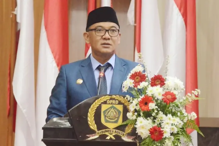 Bupati Bogor Berikan Jaminan  RT/RW dengan BPJS Ketenagakerjaan