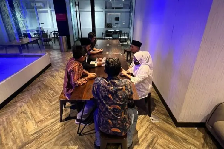 Dua Tersangka Kasus Produksi Film Porno Nikah di Kantor Polisi