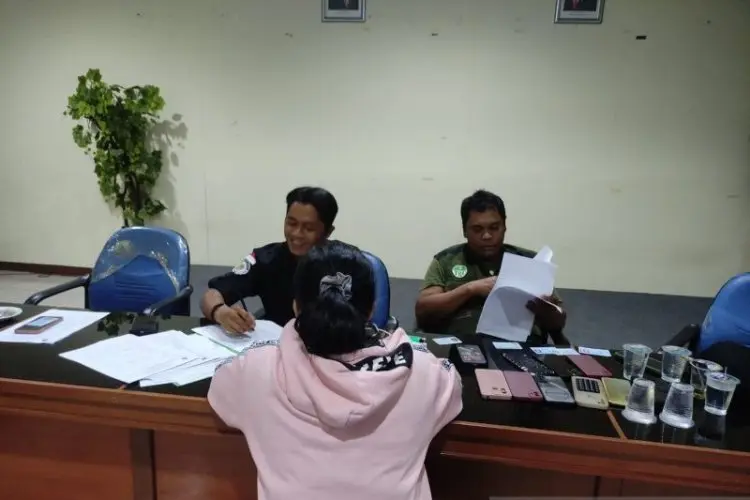 Satpol PP Bogor Bongkar Praktek Prostitusi  Berkedok Panti Pijat di Cibinong