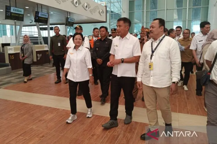 Bey Triadi Pastikan Kesiapan BIJB Untuk Penerbangan Penuh 29 Oktober Mendatang