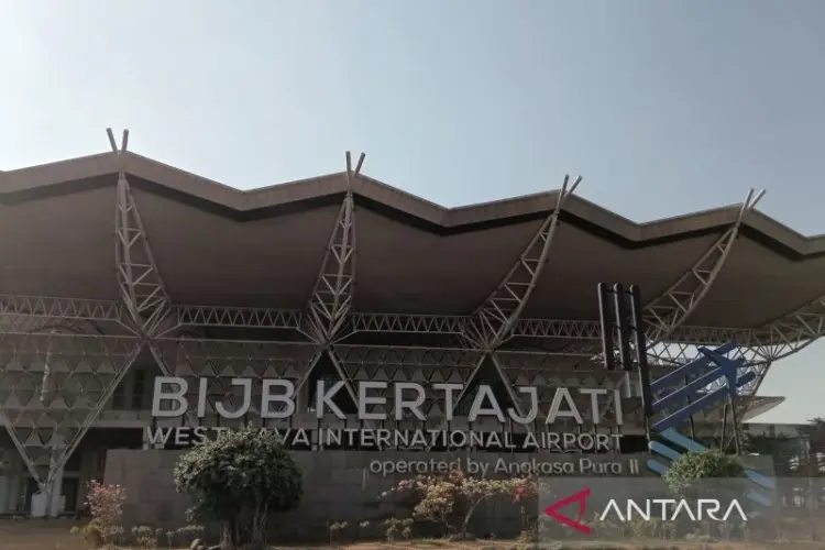 Okupansi Penumpang di Bandara BIJB Capai 71 Persen