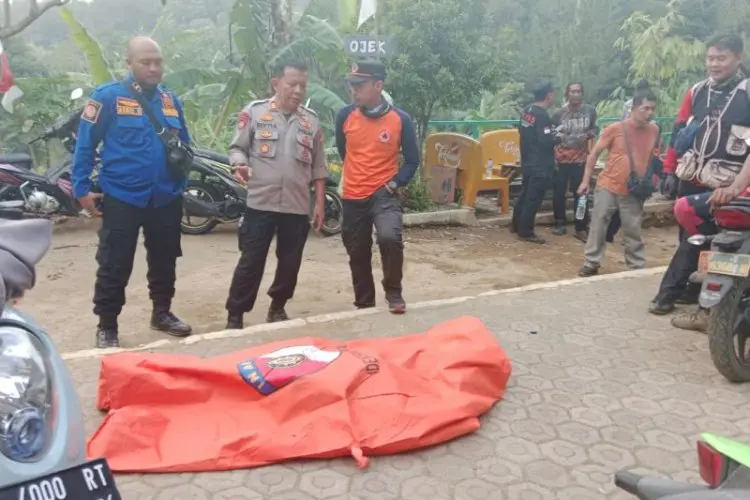 Tim Gabungan Temukan Jasad Warga di Jalur Pendakian Gunung Ciremai