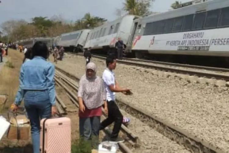 KA Argo Semeru dan KA Argo Wilis Anjlok, KAI Evakuasi Penumpang dan Rekayasa Perjalanan KA 