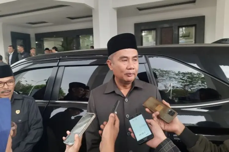 Besar Pasak Daripada Tiang, APBD 2024 Jabar Defisit Rp1,2 Triliun