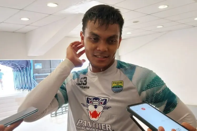 Rachmat Irianto Memiliki Semangat Tinggi Saat Persib Hadapi PSS Sleman