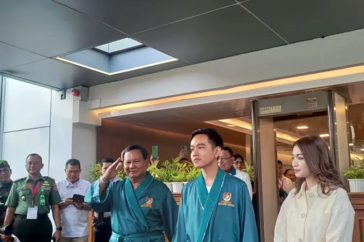 Prabowo-Gibran Kompak Datangi RSPAD Untuk Cek Kesehatan