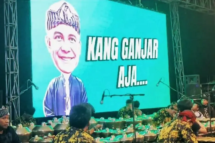 Lewat Wayang Golek, Relawan Sajajar Kenalkan Ganjar ke Warga Ciamis