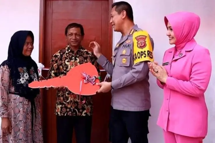 Polresta Bandung Kembali Resmikan Rutilahu Menjadi Rumah Layak Huni