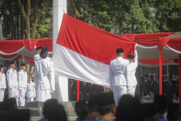 Momentum Hari Sumpah Pemuda, Pj Wali Kota Bandung Ajak Pemuda Melek Teknologi dan Peduli Lingkungan