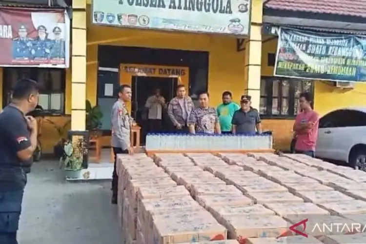 4.800 Botol Miras Cap Tikus Diamankan Polisi