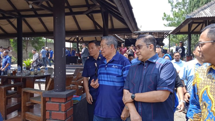 Melepas Rindu, SBY Makan Siang di Restoran Sunda Soreang