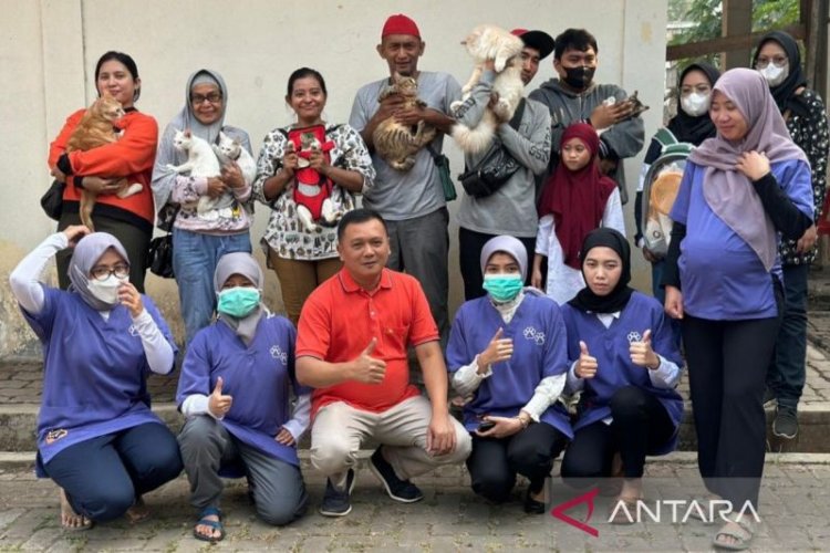 Dinas Pertanian Kabupaten Bekasi Vaksinasi 1.100 Hewan Cegah Rabies