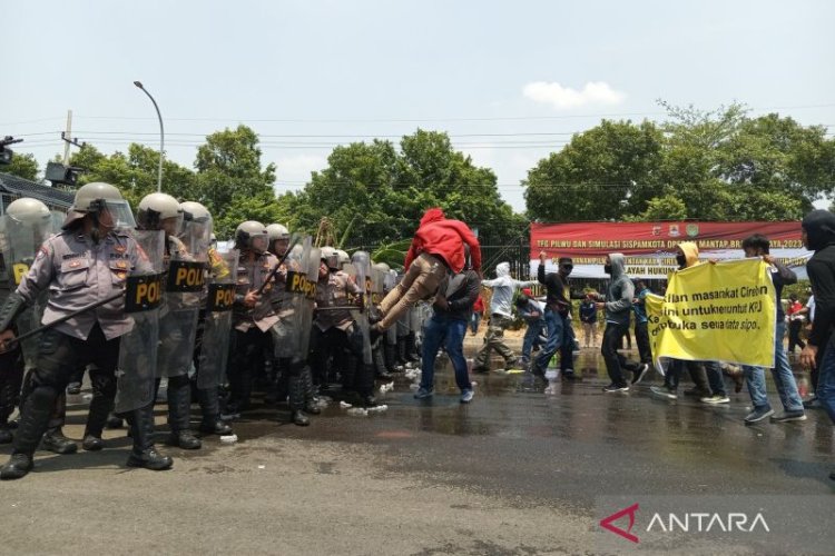 Polresta Cirebon Gelar Simulasi Pengamanan Pilkades dan Pemilu 2024