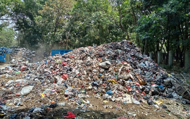 Selesaikan Darurat Sampah, Pemkot Bandung Ajak Pengusaha Sampai Akademisi