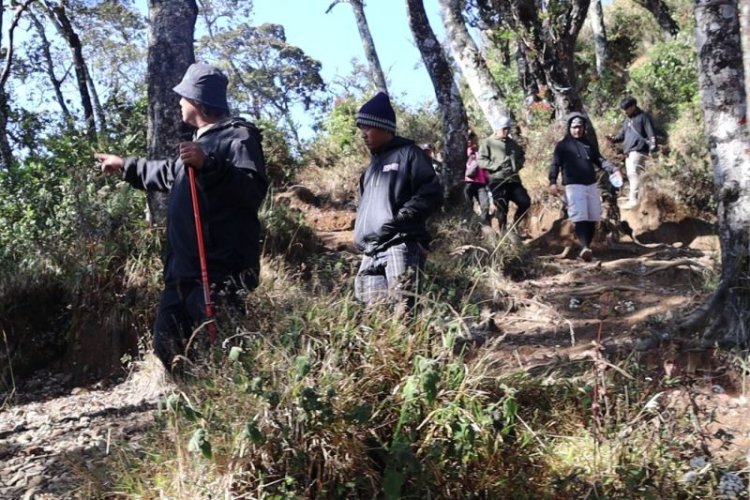Polisi Gencar Patroli Antisipasi Tanaman Narkotika di Gunung Cikuray