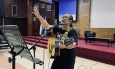 Nyatakan Simpatinya, Seniman Edi Risana Singaperwata Rilis Lagu untuk Palestina