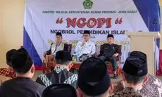Bersama Para Penyuluh Agama se-KBB, Kang Ace Ajak Penyuluh Majukan Pendidikan