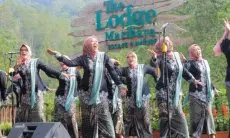 Lewat Helaran Seni dan Budaya, The Lodge Group Berkomitmen Lestarikan Warisan dan Leluhur 