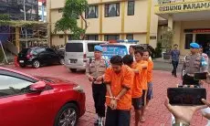 Gak Kuat Menahan Hasrat Main Judi Online, Sopir Angkot Ini Nekat Curi Puluhan Motor