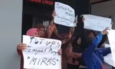 Kerap Bikin Resah, Emak-emak Desa Cipada Protes Adanya Warung yang Jual Beli Miras 
