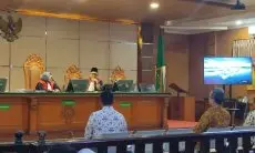 Terdakwa Suap Wali Kota Bandung Khairul Rijal Ngaku Dimintai Uang oleh KPK Saat Ditahan