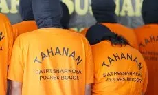Kompak! Pasutri di Bogor Ini Jualan Obat Daftar G Sebelum Diciduk Sat Narkoba