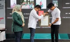 Dinkes Kab Bandung Raih  Penghargaan Rekor MURI Test Kebugaran Jasmani Dengan Peserta Terbanyak