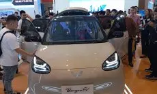 Wuling Binguo EV Mejeng di GIIAS Bandung 2023