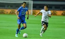 Sempat Blunder, Bojan Hodak Puji Penampilan Kakang Rudianto di Laga Persib vs Persebaya