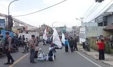 Imbas Aksi Unras Buruh, Pengguna Jalan di KBB Sebut Bikin Tidak Nyaman