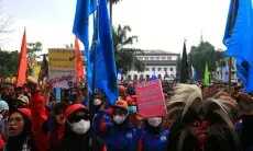 Sebanyak 86,5 Juta Pekerja Terjebak di Sektor Informal, Buruh: Korupsi Penyebabnya