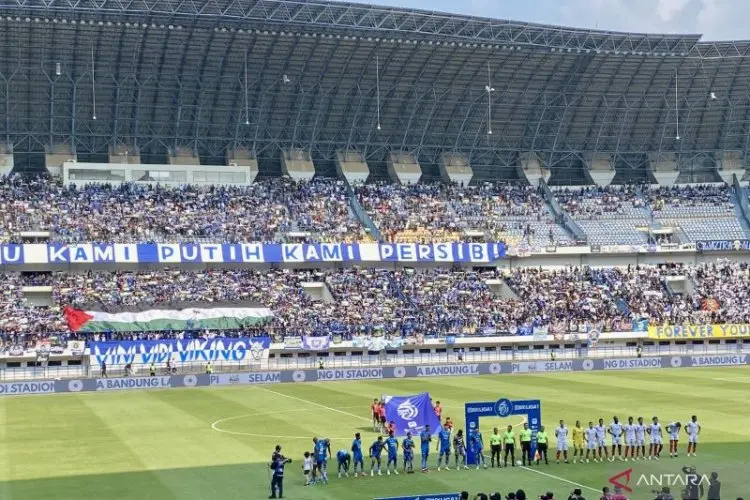 Jadi Tuan Rumah, Persib Bandung Gagal Raih Poin Penuh Lawan Arema FC