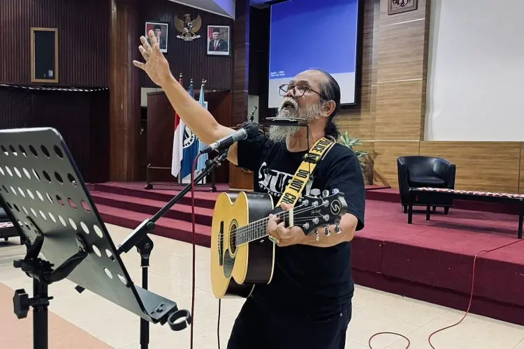 Nyatakan Simpatinya, Seniman Edi Risana Singaperwata Rilis Lagu untuk Palestina