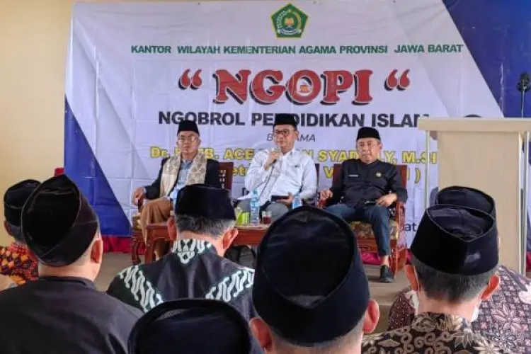 Bersama Para Penyuluh Agama se-KBB, Kang Ace Ajak Penyuluh Majukan Pendidikan