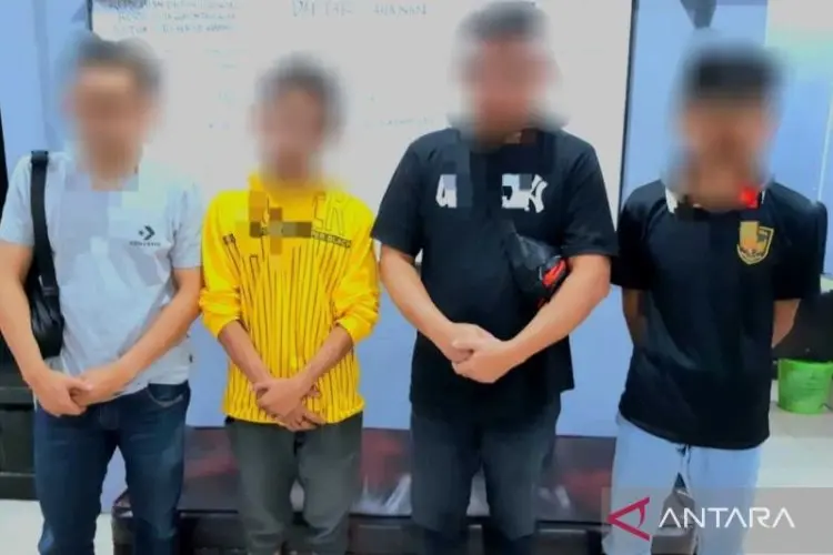 Empat Pemuda Ini Diamankan Polisi Ketika Lagi Asyik Judi Slot