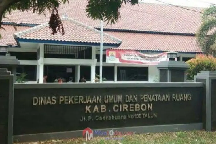 Nilainya Diduga Mencapai Milyaran, Biaya Pembuatan Dokumen Kontrak Proyek di DPUTR Kabupaten Cirebon Dipertanyakan.