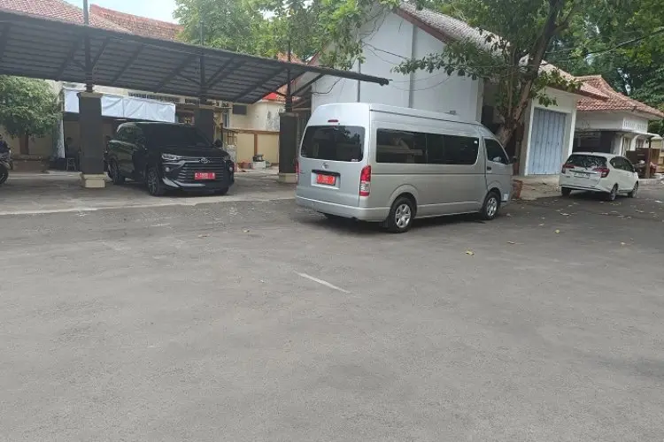 Harusnya Dipakai IKIAD, Kendaraan Operasional Ketua DPRD Kabupaten Cirebon Disoal