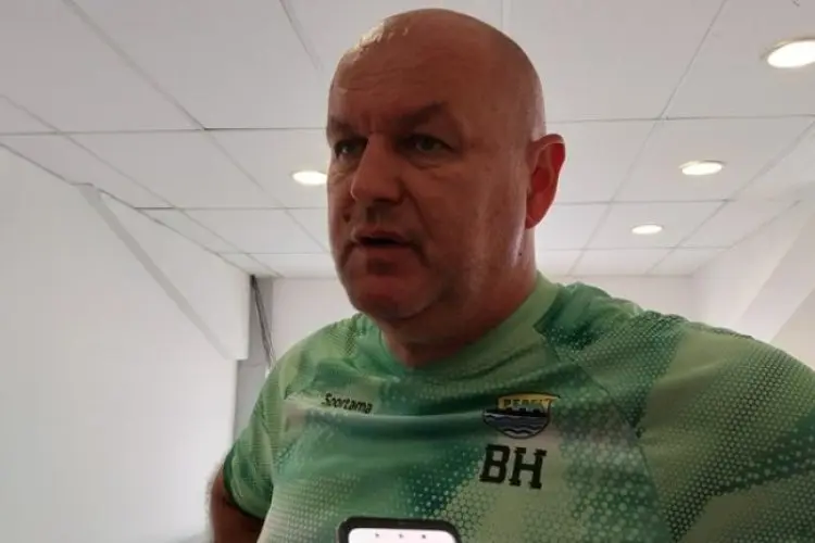Bojan Hodak Kirim Sinyal Persib Beri Kejutan di Bursa Transfer Pemain Putaran Kedua Liga 1 2023/2024